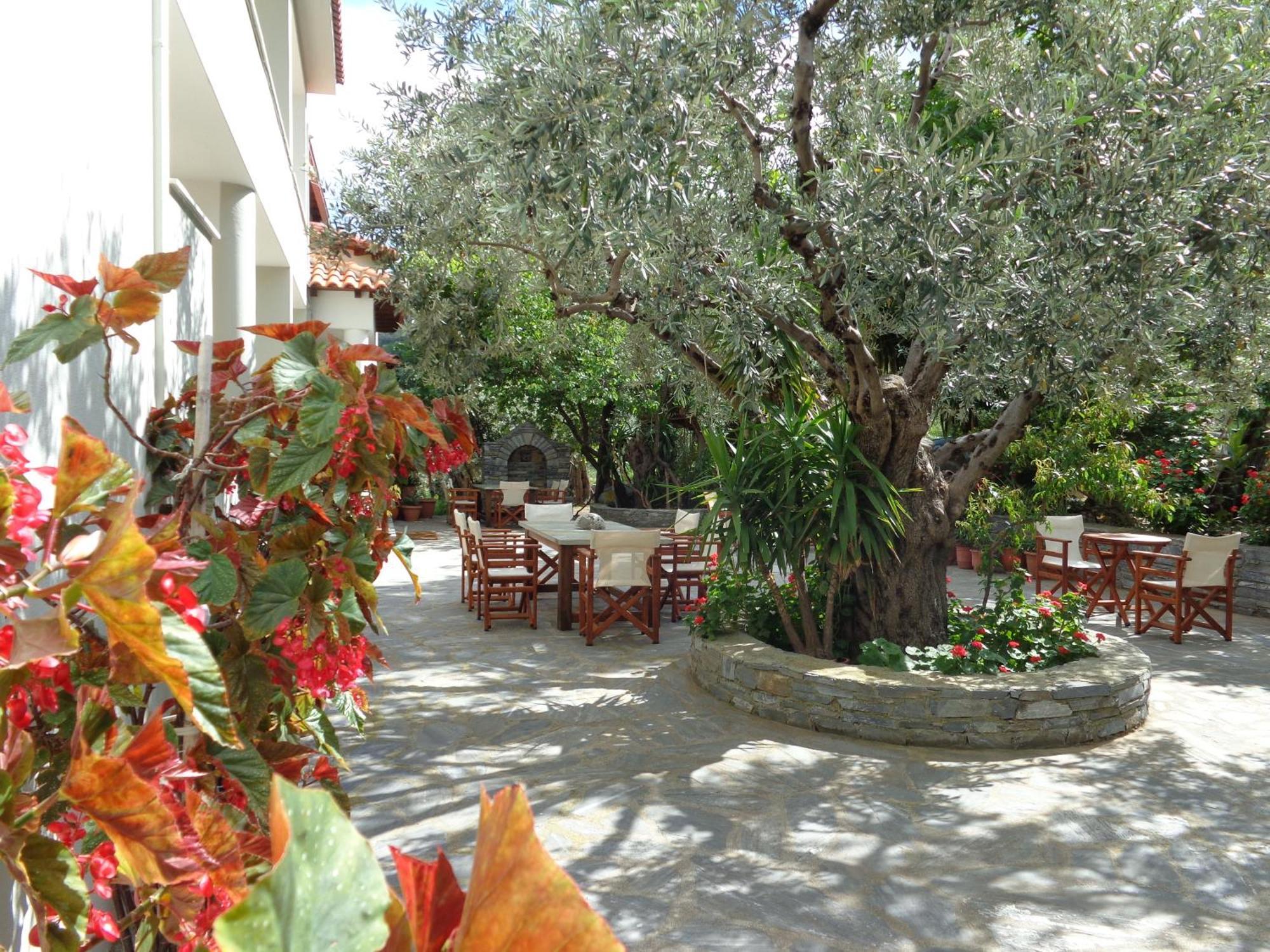 Faros Hotel Milopotamos  Ngoại thất bức ảnh