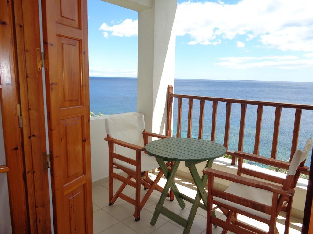Faros Hotel Milopotamos  Phòng bức ảnh