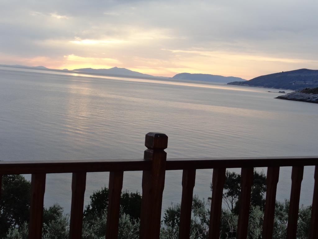 Faros Hotel Milopotamos  Ngoại thất bức ảnh